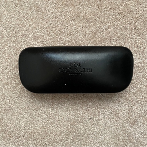 Black leather Coach sunglasses case - Picture 7 of 7